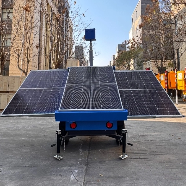 Remorque solaire à moniteur mobile