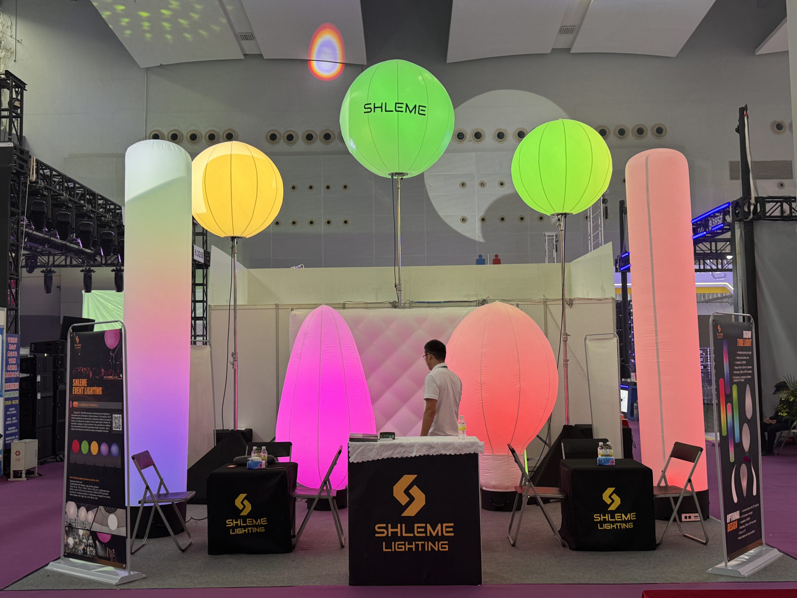 LED balloon light towers